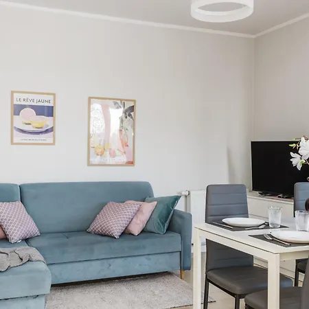 Velvet By Kramm * Posen