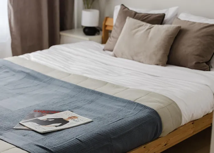 Velvet By Kramm Posen