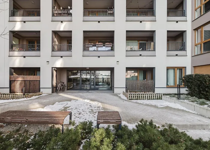 Velvet By Kramm Posen